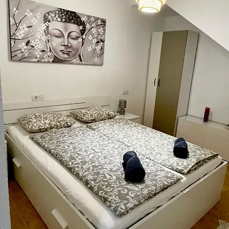 Rioja Apartment *
